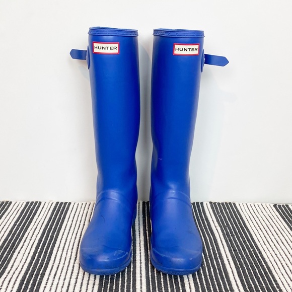 cobalt blue hunter boots